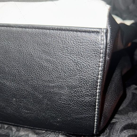 betsy Johnson, hummingbird butterfly  Quilted Tote Bag with removable pouch - Picture 7 of 15